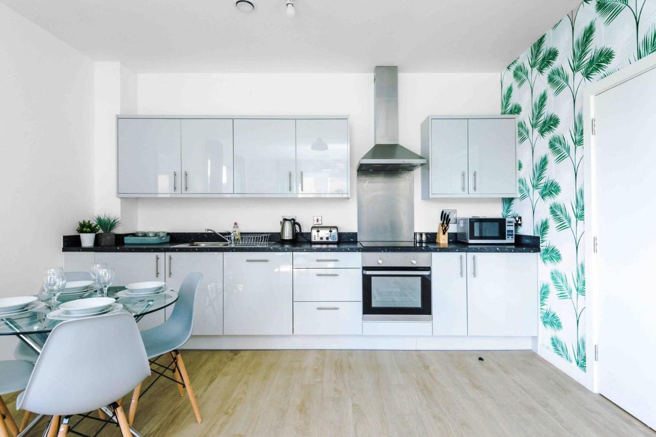 2 Bedroom Apartment Manchester Hosted By Mcr Dens Exterior foto